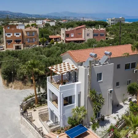 Foothills Blue Villa Sfáka